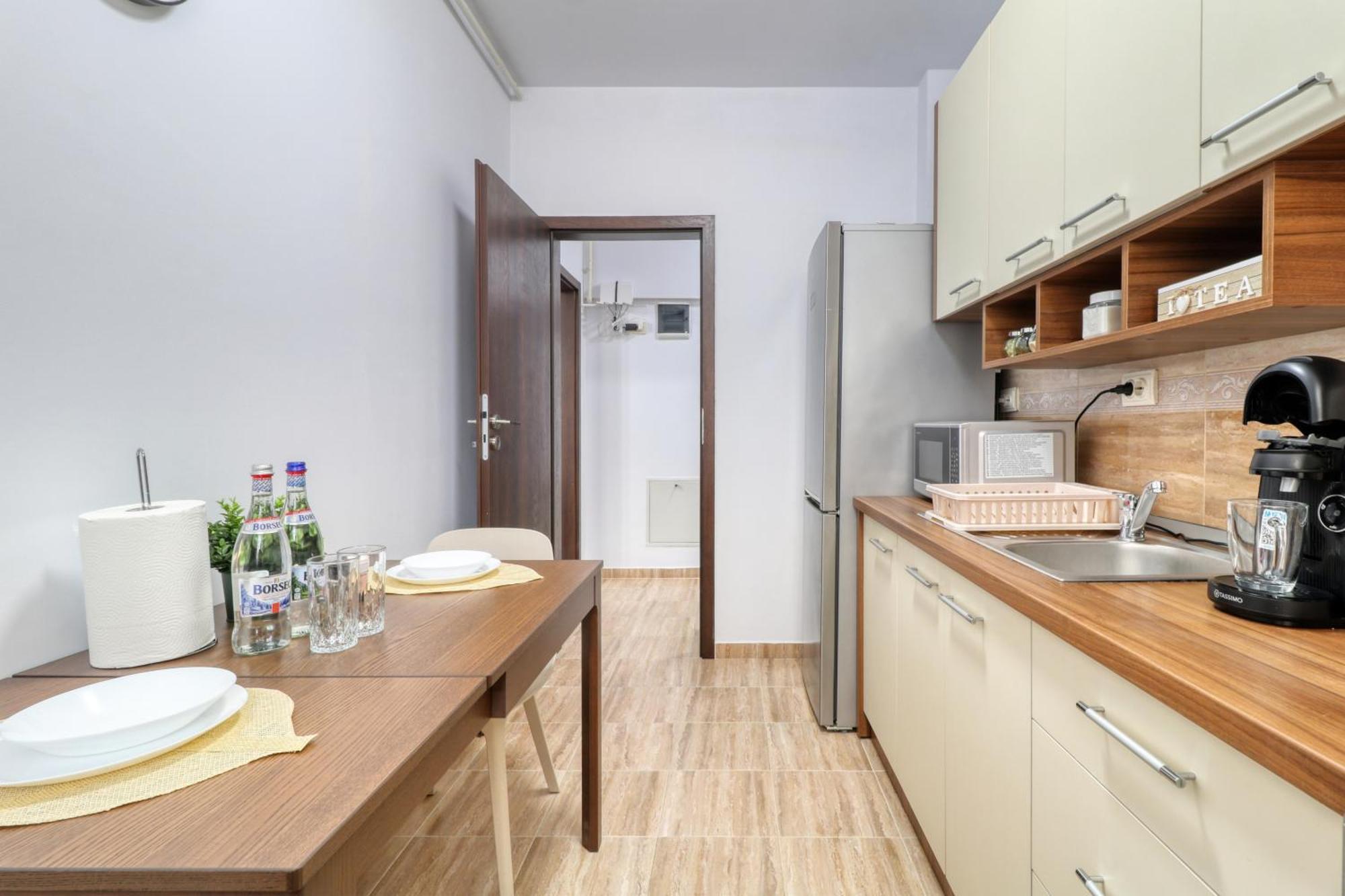 Homie Grand - Private Parking - Self Check-in Appartamento Bucarest
